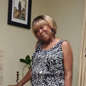 Meet your Posher, Annette